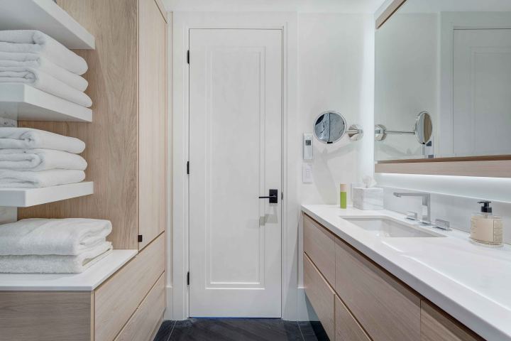 Westmount Square Zen City Home — photo 18