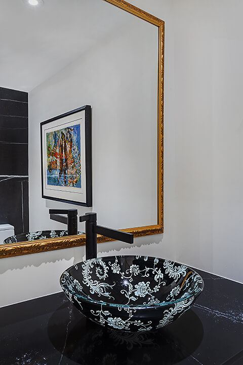 Contemporary and Relaxed — photo 16