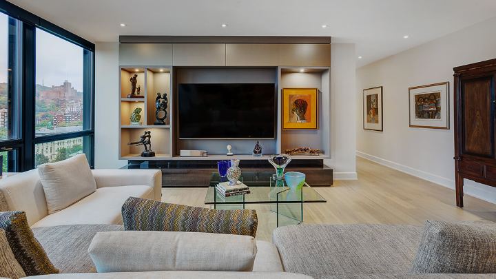 Contemporary and Relaxed — photo 10