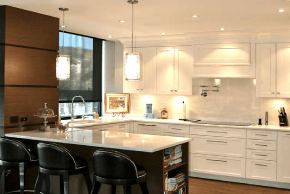 Westmount Square — Open Concept