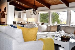 Esterel Lake House — Kitchen